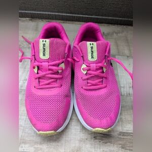 🏔️ Youth Under Armour Surge Shoes